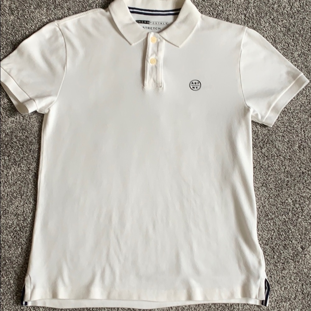 Men’s Aeropostale polo shirt. Size: Small